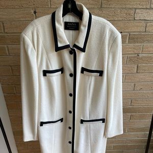 Sz 18 Dana Buchman Cream Coat Dress. With Blk trim